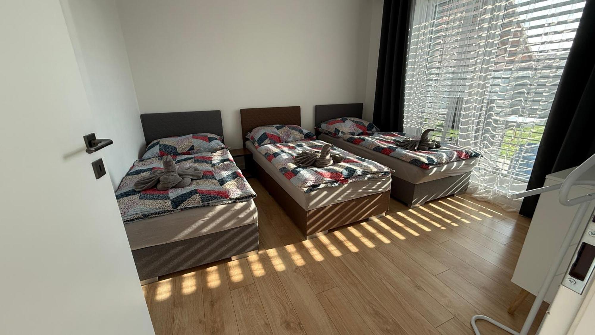 Klimatizovany Apartmanovy Dom, S Virivkou, 1B Senec Esterno foto