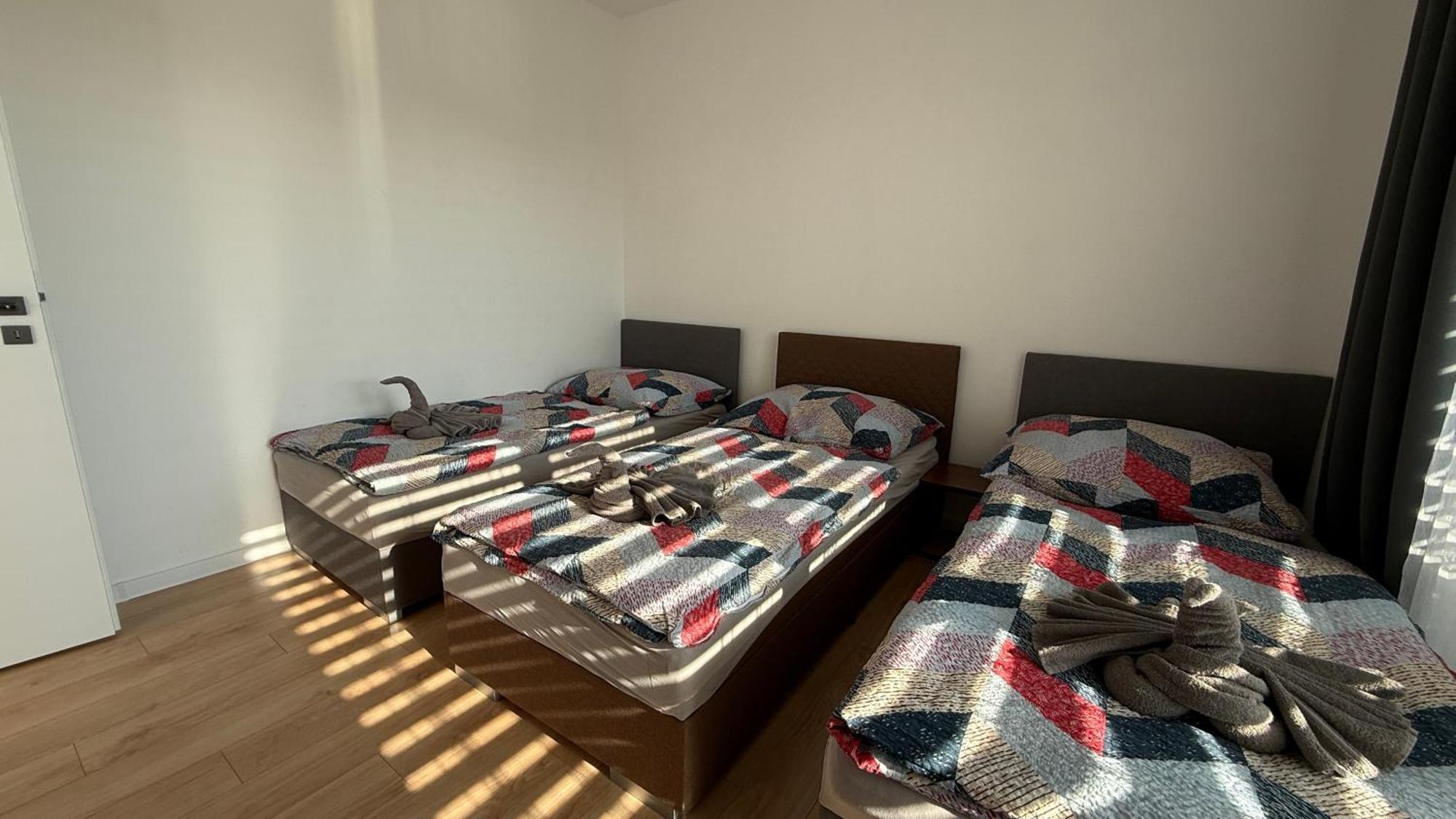 Klimatizovany Apartmanovy Dom, S Virivkou, 1B Senec Esterno foto