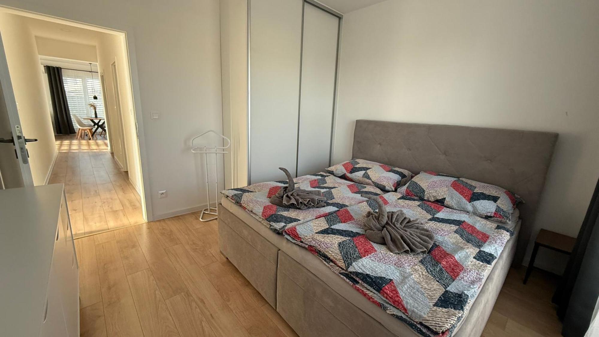 Klimatizovany Apartmanovy Dom, S Virivkou, 1B Senec Esterno foto